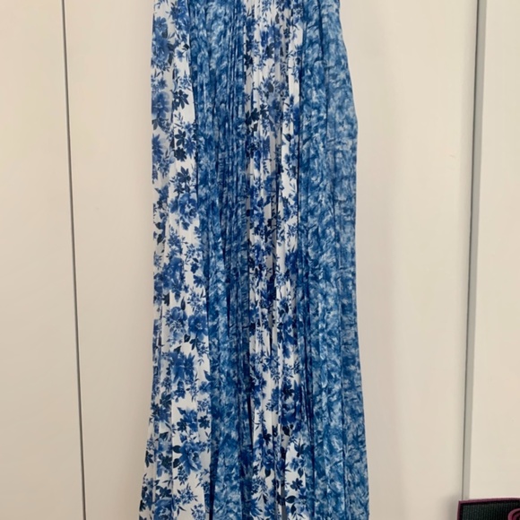 Amur Dress - Picture 3 of 5